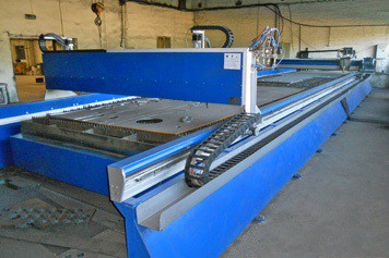 masina CNC debitare cu plasma de inalta definitie seria HF12025 Bistrita